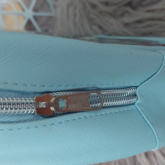 PEANUTS X WET N WILD - Picture 3 of 6